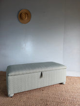 Load image into Gallery viewer, Blanket Box on Covered Bun Feet