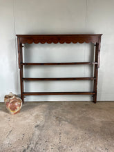 Load image into Gallery viewer, Georgian Scalloped Trimmed Plate Rack
