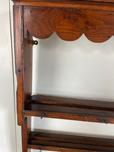 Load image into Gallery viewer, Georgian Scalloped Trimmed Plate Rack