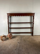Load image into Gallery viewer, Georgian Scalloped Trimmed Plate Rack