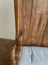 Load image into Gallery viewer, 18th Century Tavern Settle
