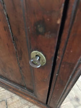 Load image into Gallery viewer, 18th C English Oak Wall Cabinet