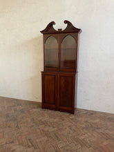 Load image into Gallery viewer, 18th / 19th Century Mahogany Bookshelf / Cabinet