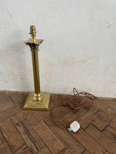 Load image into Gallery viewer, Brass Column Lamp