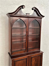 Load image into Gallery viewer, 18th / 19th Century Mahogany Bookshelf / Cabinet
