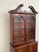 Load image into Gallery viewer, 18th / 19th Century Mahogany Bookshelf / Cabinet