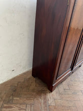 Load image into Gallery viewer, 18th / 19th Century Mahogany Bookshelf / Cabinet
