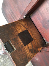 Load image into Gallery viewer, Georgian Mahogany Tilt Top Table