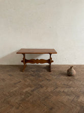 Load image into Gallery viewer, 20th C Swedish Pine Table