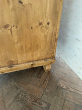 Load image into Gallery viewer, Eastern European Chest of Drawers