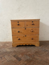 Load image into Gallery viewer, Scalloped Skirted Pine Chest