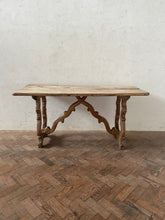 Load image into Gallery viewer, Spanish Oak Table