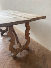 Load image into Gallery viewer, Spanish Oak Table