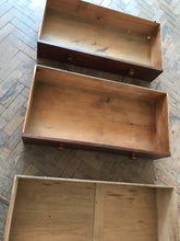 Load image into Gallery viewer, Beautiful Victorian Chest of Drawers with Brushing Tray.