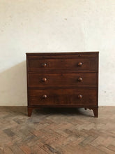 Load image into Gallery viewer, Beautiful Victorian Chest of Drawers with Brushing Tray.