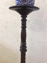 Load image into Gallery viewer, Victorian Torchere