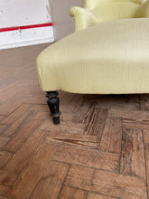 Load image into Gallery viewer, Victorian Chaise Longue