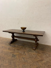 Load image into Gallery viewer, Large Oak Dining Table
