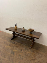 Load image into Gallery viewer, Large Oak Dining Table
