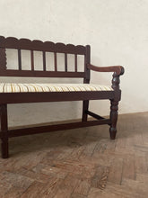 Load image into Gallery viewer, Scalloped Edge Hall Bench