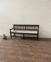 Load image into Gallery viewer, Scalloped Edge Hall Bench