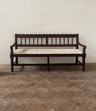 Load image into Gallery viewer, Scalloped Edge Hall Bench