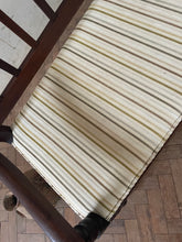 Load image into Gallery viewer, Scalloped Edge Hall Bench