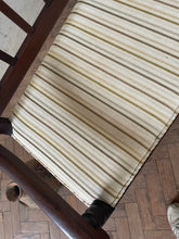 Load image into Gallery viewer, Scalloped Edge Hall Bench