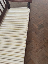 Load image into Gallery viewer, Scalloped Edge Hall Bench