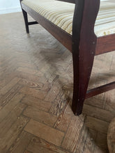 Load image into Gallery viewer, Scalloped Edge Hall Bench