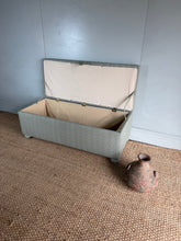 Load image into Gallery viewer, Blanket Box on Covered Bun Feet
