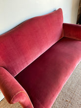 Load image into Gallery viewer, Beautiful Edwardian Sofa in the style of George II.
