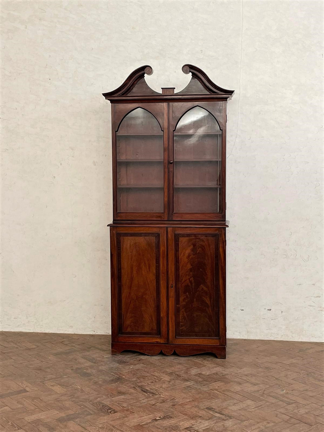 18th / 19th Century Mahogany Bookshelf / Cabinet