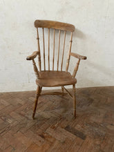 Load image into Gallery viewer, Rustic Oak Farmhouse Carver
