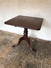 Load image into Gallery viewer, Georgian Mahogany Tilt Top Table
