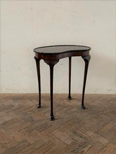Load image into Gallery viewer, 1930&#39;s Mahogany Side Table
