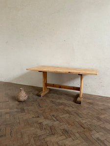 Scrubbed Pine Table