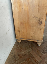 Load image into Gallery viewer, Victorian Pine Chest, lovely original legs

