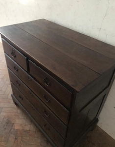 18th Century English Oak Chest of Drawers