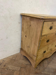 Small Pitch Pine Chest with Wavy Skirt