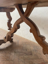 Load image into Gallery viewer, Spanish Oak Table
