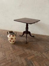 Load image into Gallery viewer, Georgian Mahogany Tilt Top Table
