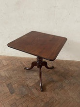 Load image into Gallery viewer, Georgian Mahogany Tilt Top Table

