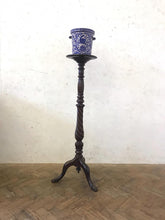 Load image into Gallery viewer, Victorian Torchere
