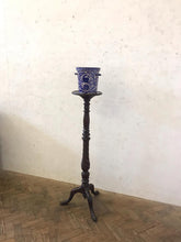 Load image into Gallery viewer, Victorian Torchere
